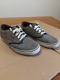 Vans  skateboarding shoe.