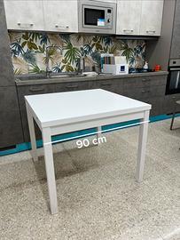 Tavolo effetto legno bianco