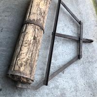Rullo per compattare il terreno in legno trainato