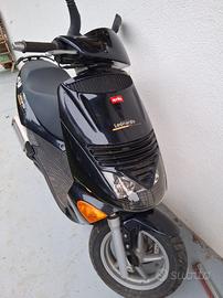 Scooter Aprilia Leonardo 150