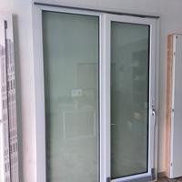 Porta scorrevole in PVC