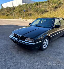 Due alfa 164 TS prima e seconda serie