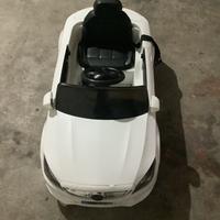 Macchina elettrica bambini Mercedes
