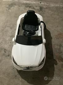 Macchina elettrica bambini Mercedes