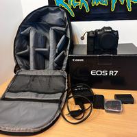 Canon R7 + accessori