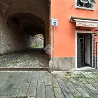 NEGOZIO A SARZANA