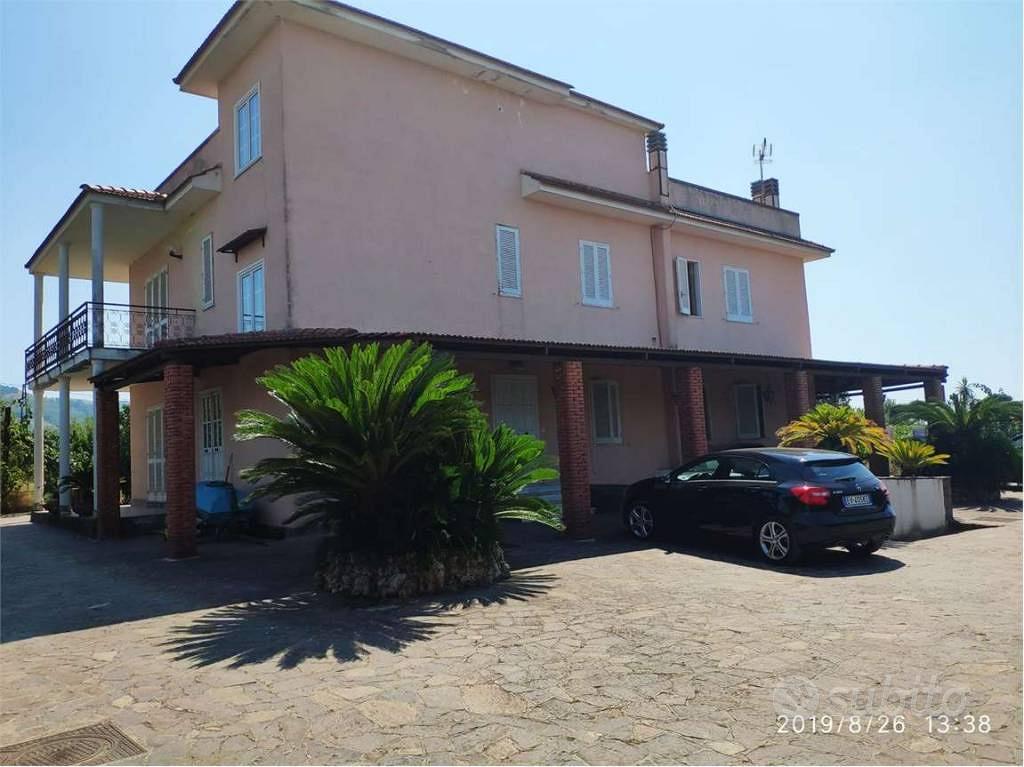 Casa – Sessa Aurunca, Caserta - Altro
