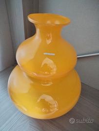 vaso arredo giallo