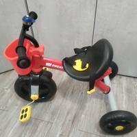 triciclo Chicco/Ducati