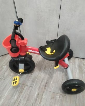 triciclo Chicco/Ducati