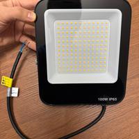 Faretto LED 100W IP65 Da Esterno e Interno