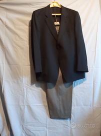 completo uomo spezzato 