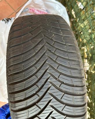 Pneumatico Kleber Quadraxer 2 205/45 R17 Usato