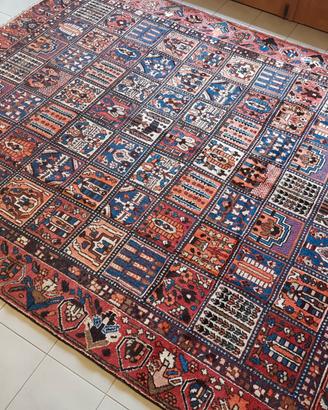 Tappeto persiano Bakhtiari circa 350x300 cm