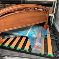 comodino,  letto,  lenzuola,  trapunte