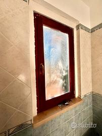 Finestre in legno massello con vetrocamera