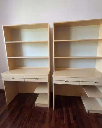 2 scrivanie con libreria rimovibile