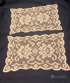 centrini filet 35x25 anni 70