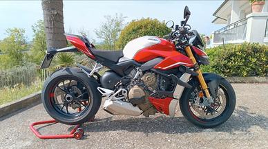 DUCATI STREETFIGHTER V4 S