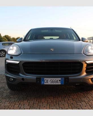 PORSCHE Cayenne 3.0 Diesel Platinum Edition