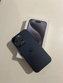 Apple iPhone 15 Pro (128 GB) - Titanio blu