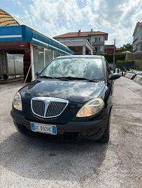 Lancia ypsilon