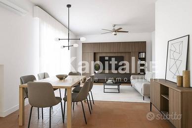 Appartamento di 100 m² con 5 locali e box auto dop