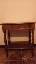 Comodino noce con cassetto