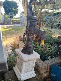 Pompa Artesiana con piedistallo