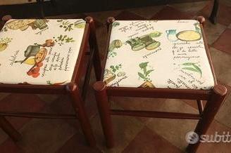 Puffi in legno