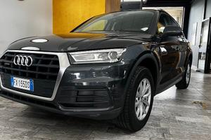 AUDI Q5 35 TDI quattro S tronic Business Sport