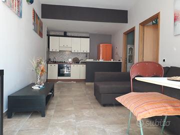 Eur villaggio azzurro, delizioso appartamento