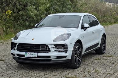 PORSCHE Macan 2.0
