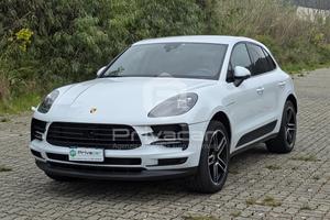 PORSCHE Macan 2.0
