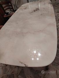 Tavolo in marmo per cucina o salotto