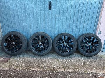 Gomme invernali e cerchi originali Yaris Cross