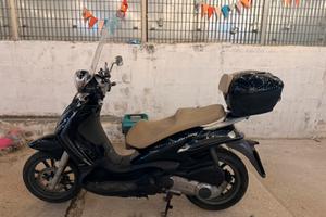 Piaggio Beverly Tourer 250cc