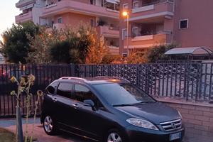 Honda FR-V tagliandata da poco