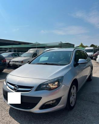 Opel Astra 1.4 Turbo 140CV Sports Tourer GPL Tech 