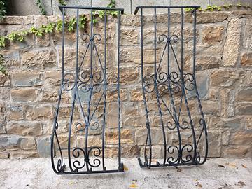 2 grate zincate per finestre/lucernai mai usate