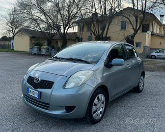 TOYOTA YARIS 5p. 1.0 NEOPATENTATI (soli 140.000km)