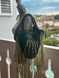 Borsa in rafia fatta a mano