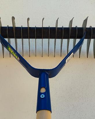 rastrello arieggiatore e scarificatore 