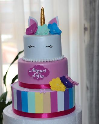 Torta scenografica per compleanno tema unicorno