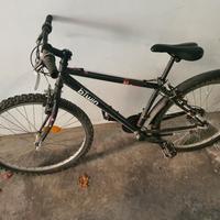 Bicicletta Btwin nera
