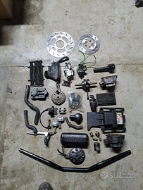 Pezzi moto 50