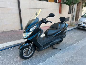 Suzuki burgman 150