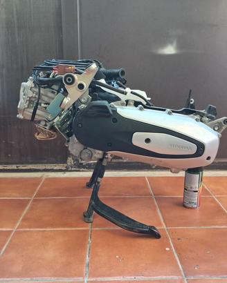 blocco motore completo honda sh 125 2025. leggi