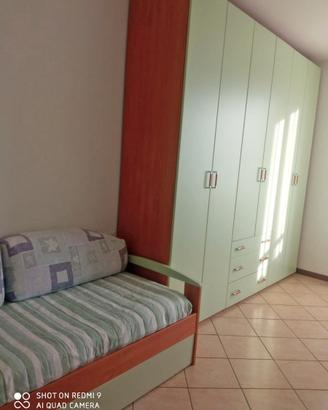 Cameretta  con divano doppio letto 