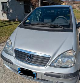 Auto per neopatentati (Mercedes classe A140)